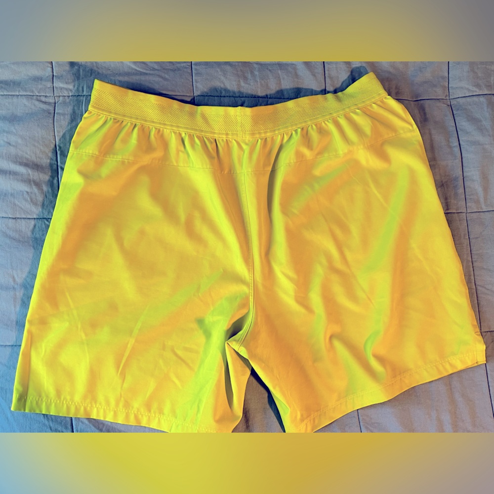 Fabletics Size XL Neon Yellow Fundamental Shorts Unlined